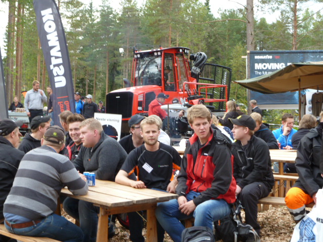 Til tider var det helt umulig å få sitteplass på Hurdagene-standen hos Komatsu Forest.