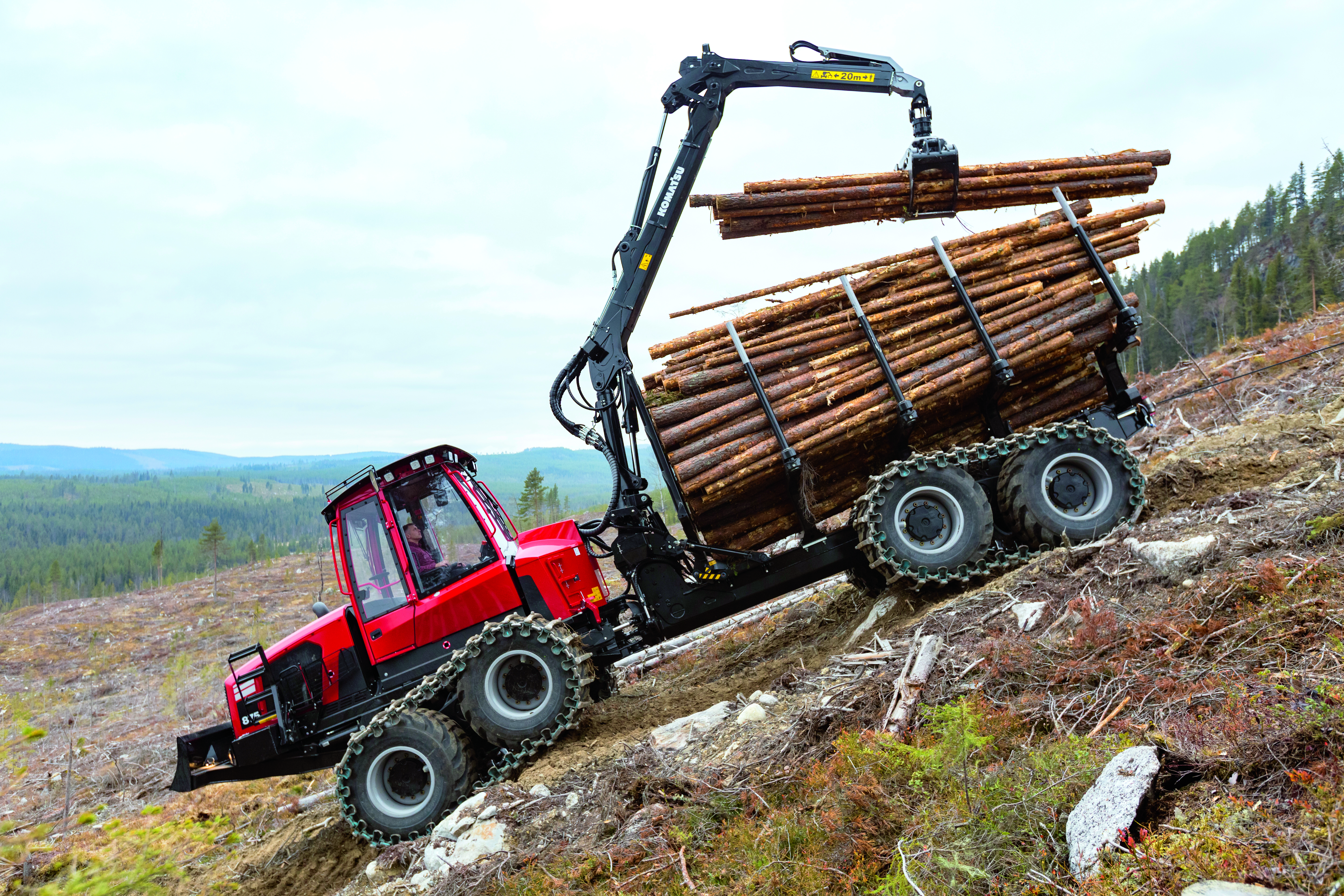Komatsu 875 with Traction Aid Winch